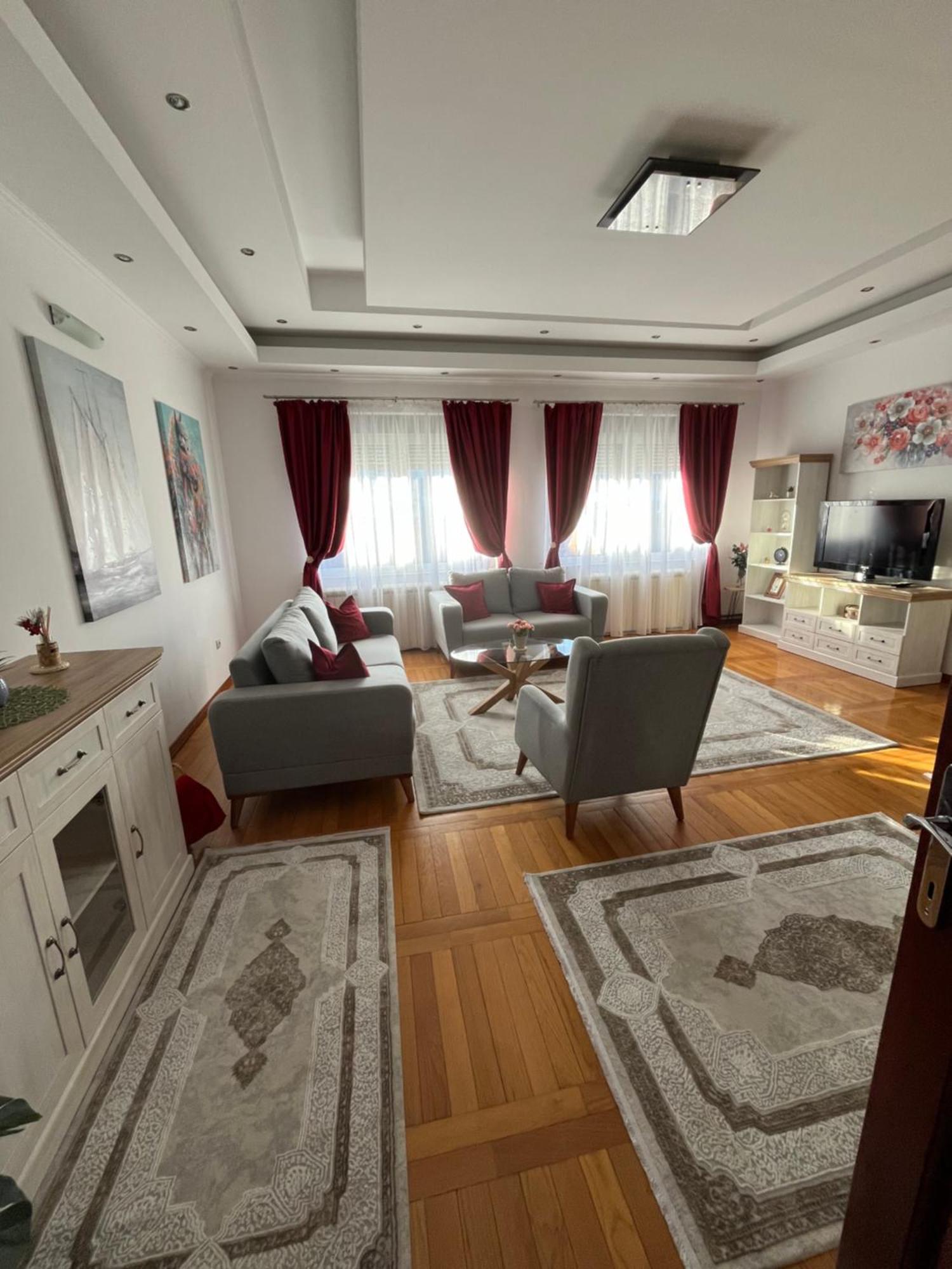 Airport Sky Apartments Lux II Belgrád Kültér fotó